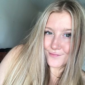 Meet your Posher, Savannah